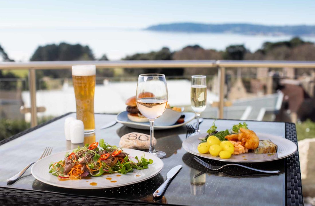 hotel-cristina-jersey-indigos-terrace-dining-1