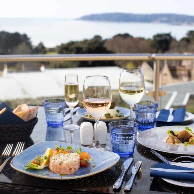 hotel-cristina-jersey-indigos-terrace-dining-3