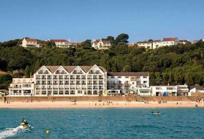 golden-sands-hotel-jersey-sea-view